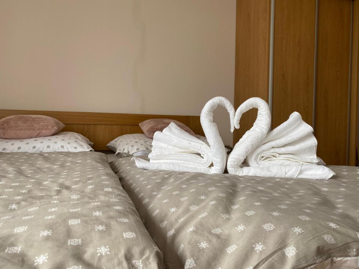 Penzion Pod Tureckom Hotell Trenčianske Bohuslavice Exteriör bild