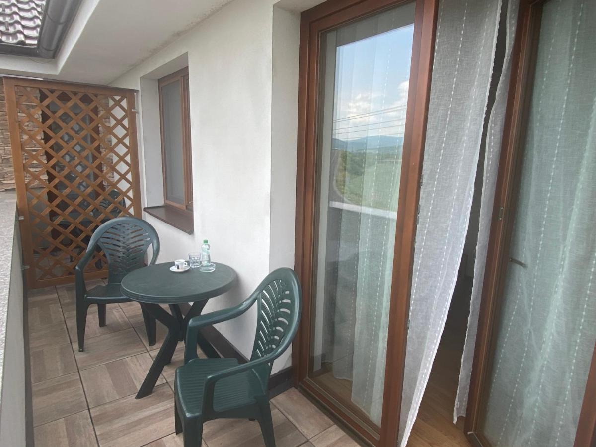 Penzion Pod Tureckom Hotell Trenčianske Bohuslavice Exteriör bild