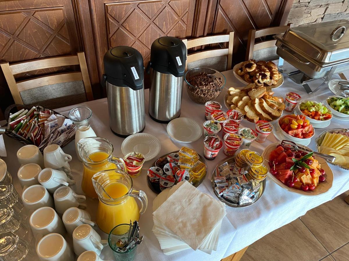 Penzion Pod Tureckom Hotell Trenčianske Bohuslavice Exteriör bild